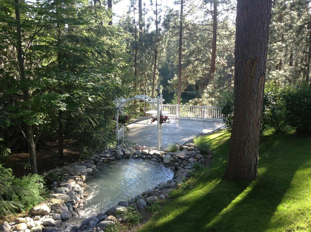 River Cove Elegant Waterfront Bed & Breakfast Post Falls Eksteriør bilde